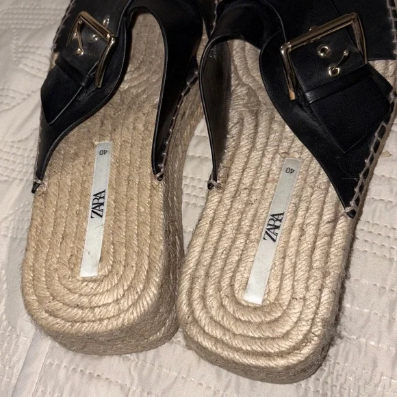 Zara Black Cross-Strap Espadrille Slides - Picture 4 of 4